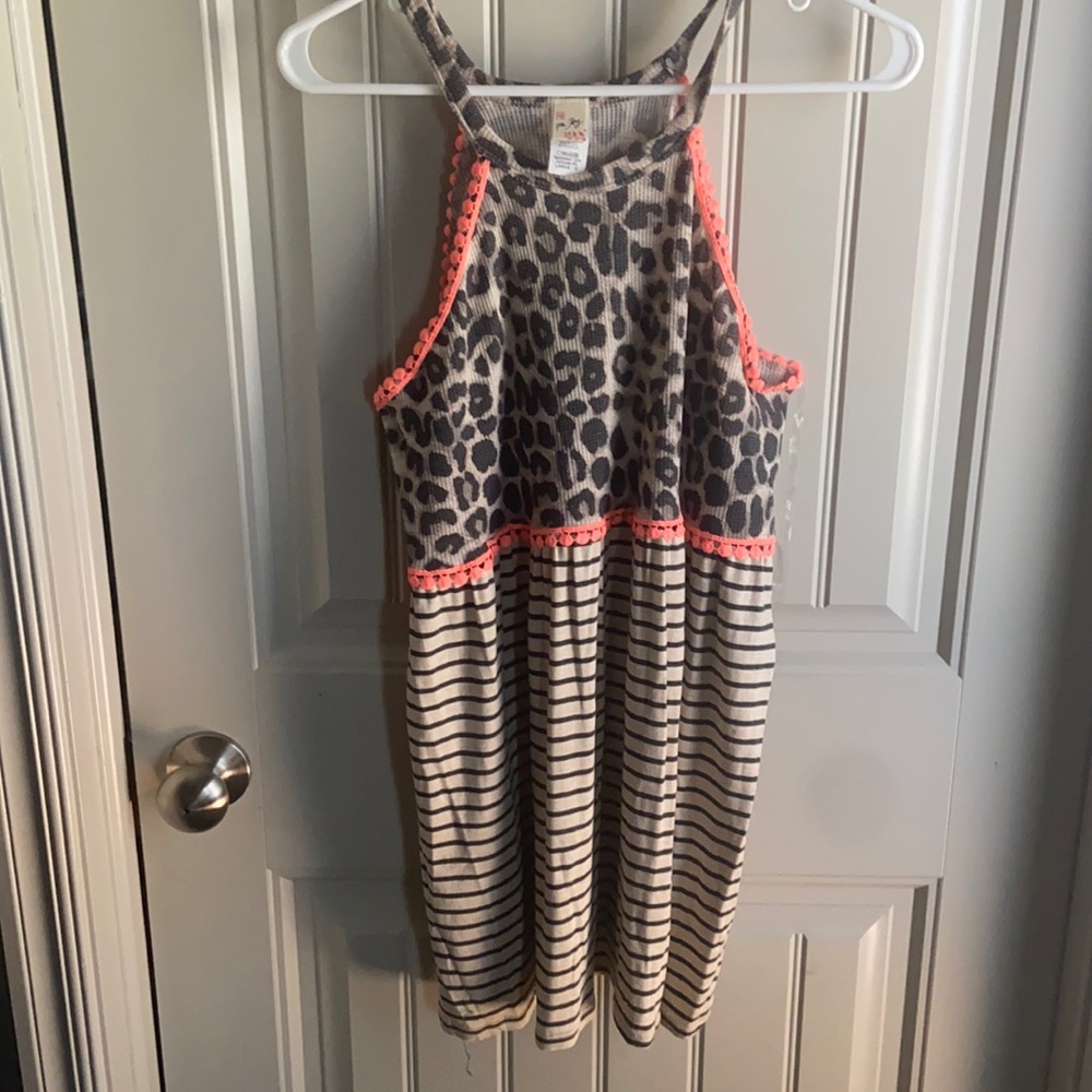Leopard racer back top